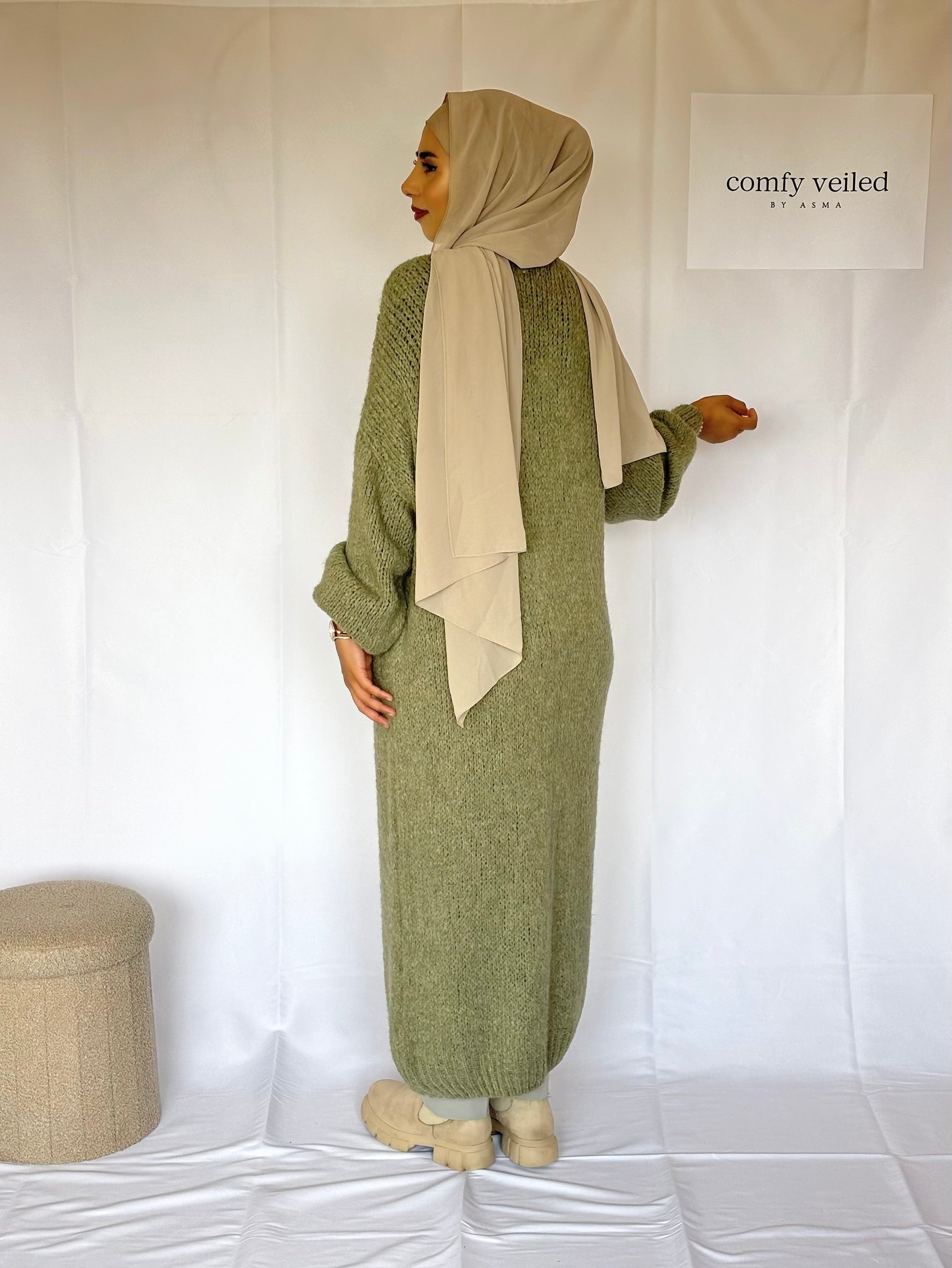 Long cardigan winter color Pistachio
