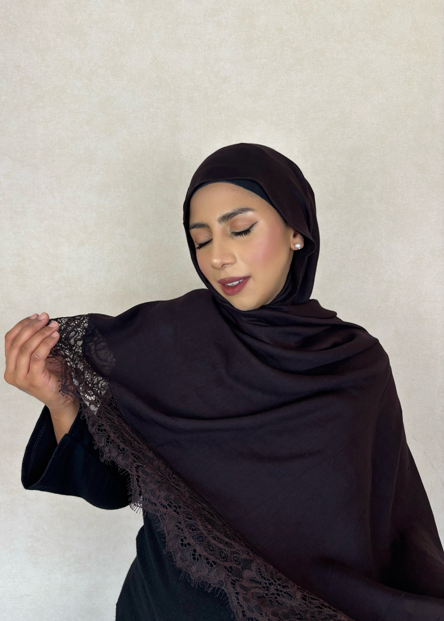Oud - MODAL LACE HIJAB