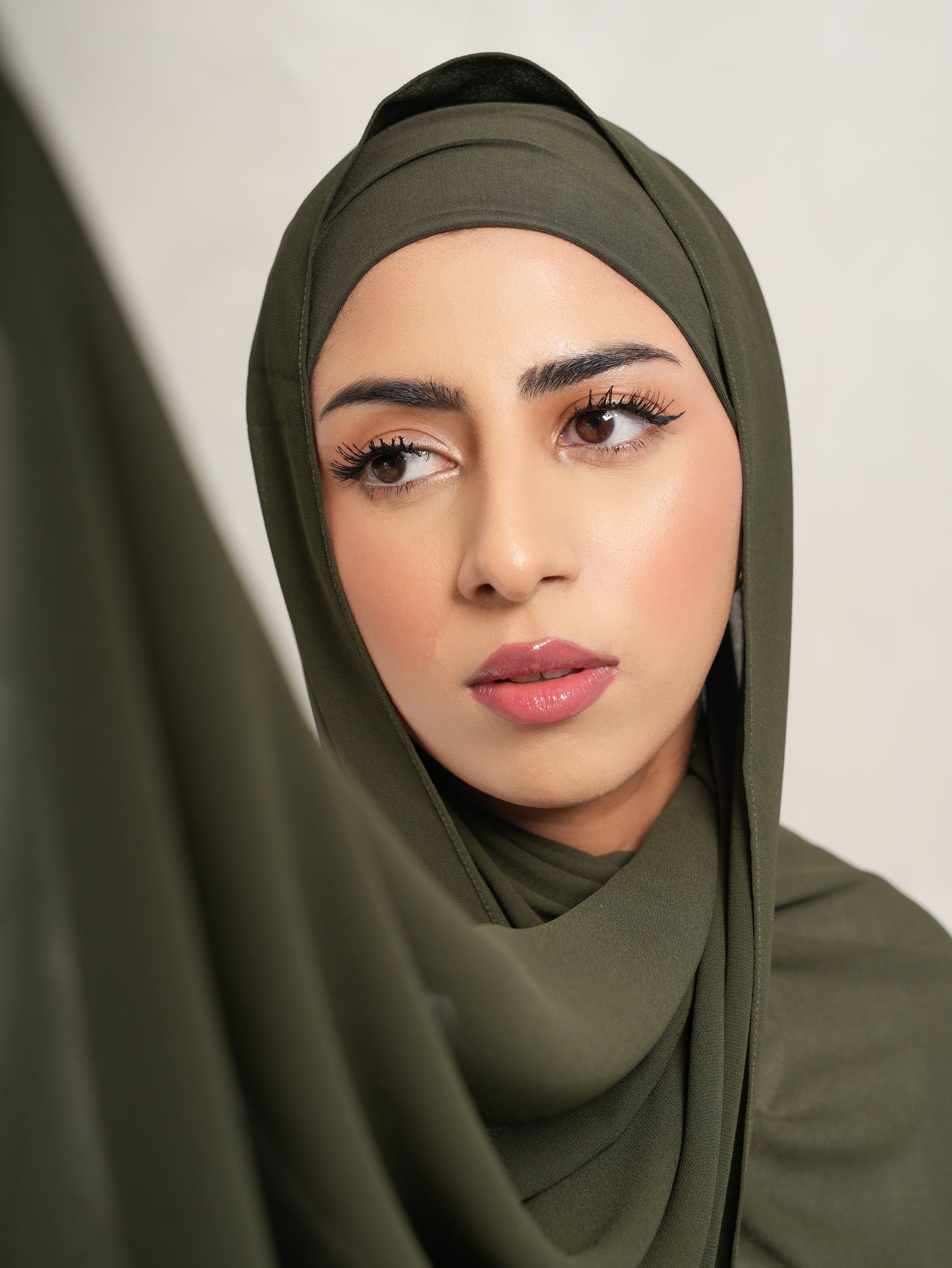 OLIVE GREEN - Matching Hijab & Non-Slip Undercap