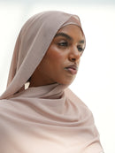 TAUPE BLUSH (Nude Pink Brown) - Rutschfestes Unterkopftuch & Passender Premium Chiffon Hijab