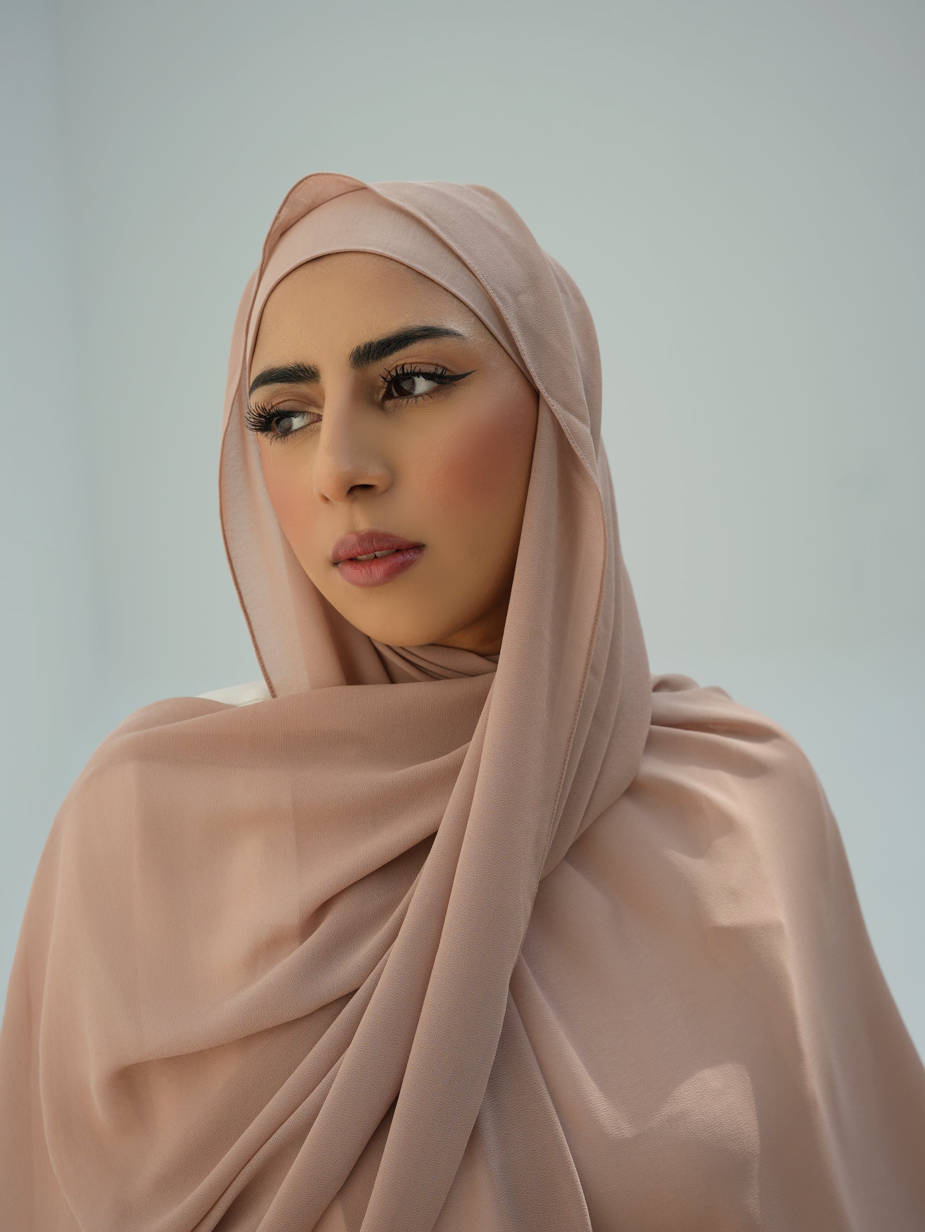 TAUPE BLUSH (Nude Pink Brown) - Rutschfestes Unterkopftuch & Passender Premium Chiffon Hijab