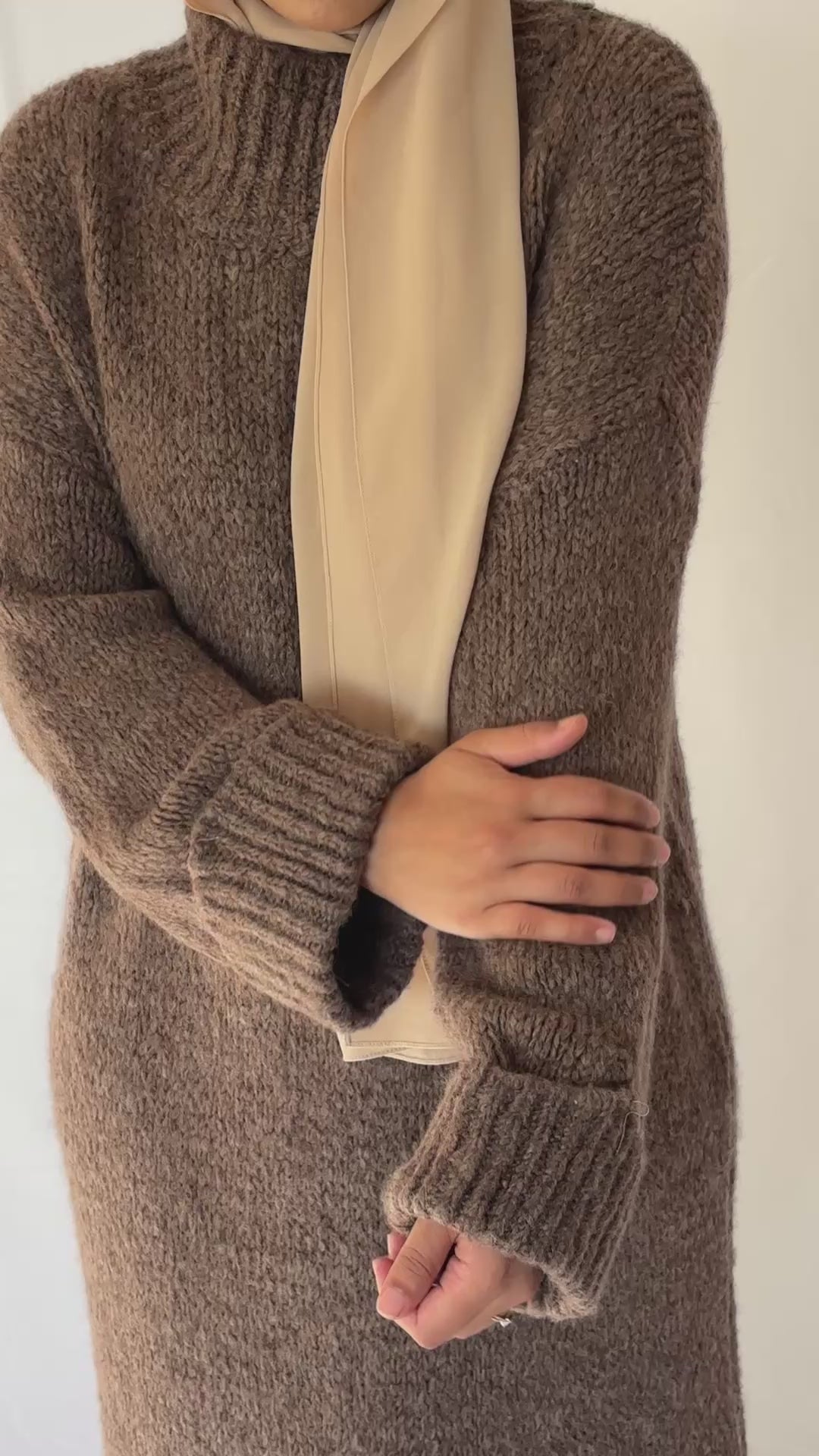 AMIRA (long knit dress)