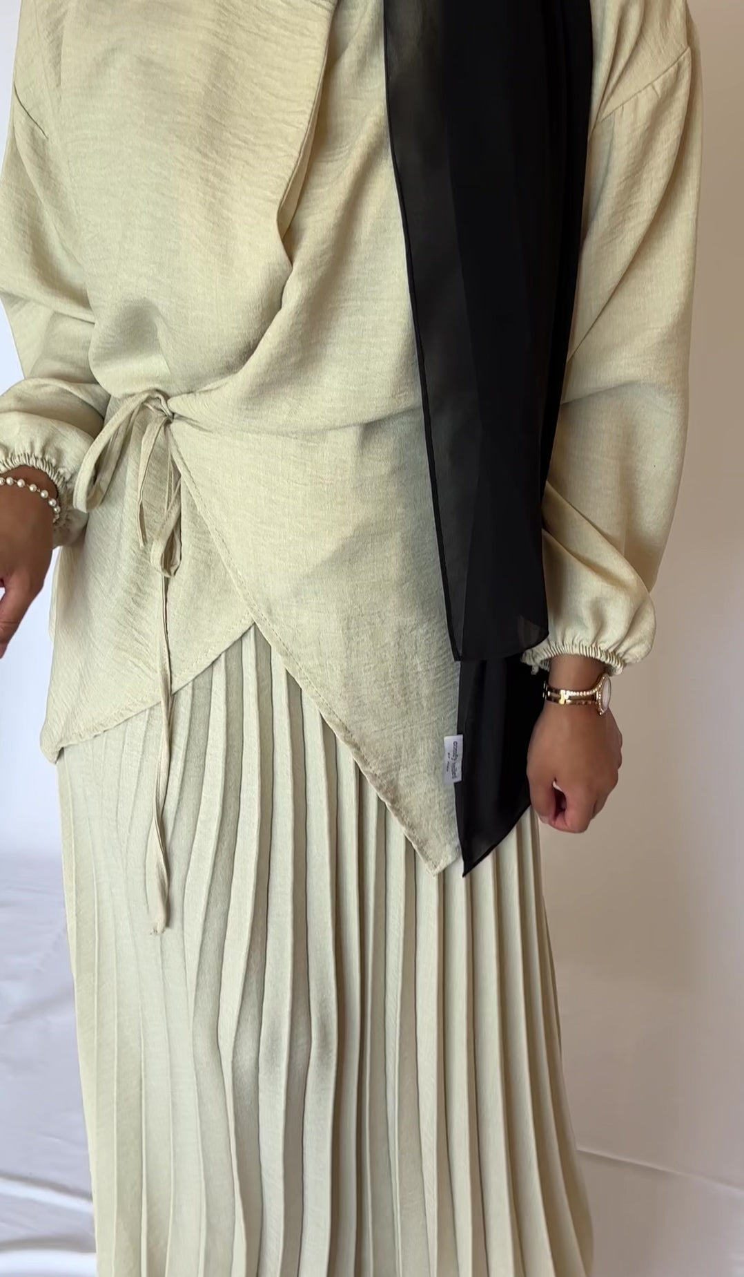 Modest 2-Piece Dress Cream