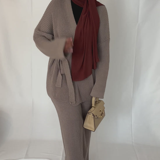 2 piece modest winter outfit Fango